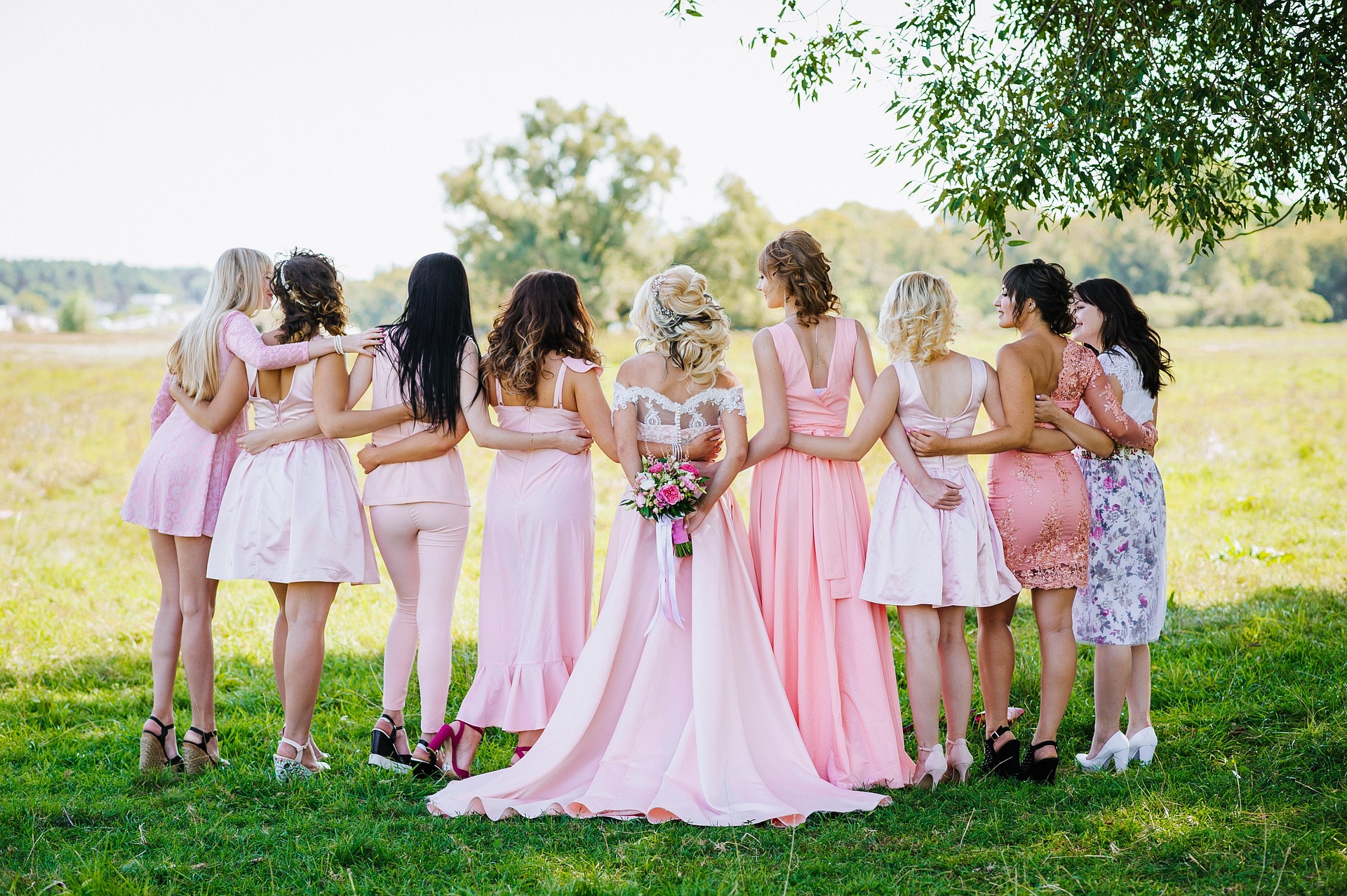 Bride & Bridesmaids